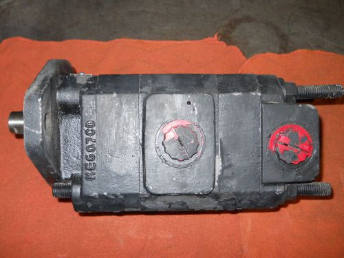 Excalibur p5000783 hydraulic tandum pump 5 gpm per section new take off for sale