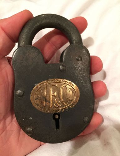 lock TREASURE CHEST PIRATE VINTAGE IRON CAST key wells fargo Co cowboy antique