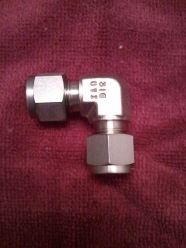 Swagelok 3/8&#034; 90 degree tube union elbow ss-600-9 for sale