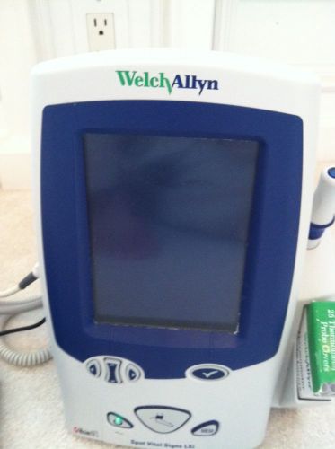 Welch allyn lxi vital signs patient monitor (excellent condition) for sale