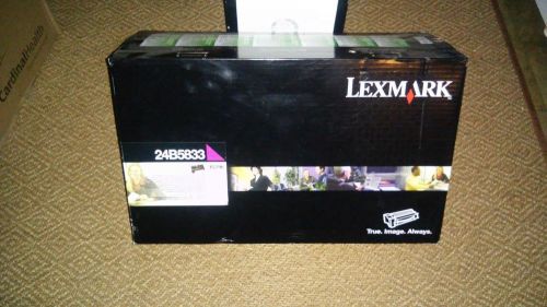 GENUINE Lexmark 24B5833 Extra High Yield MAGENTA Toner to Lex XS796 New in Box