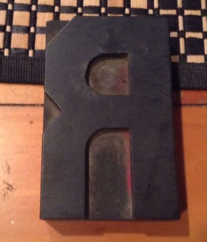 Vintage / Antique Letterpress 4&#034; Wood Printer&#039;s Type Letter &#034;R&#034;