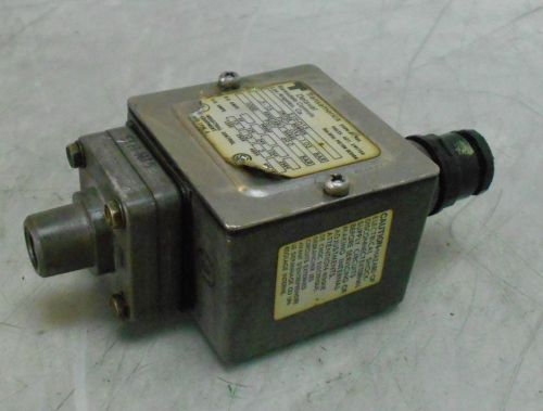 Barksdale  pressure switch, # e1h-h15, used,  warranty for sale