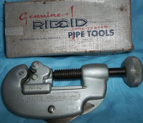 Vintage Ridgid No.10 Tubing Cutter With Original Box - (O.D.)  1/8 to 1&#034;