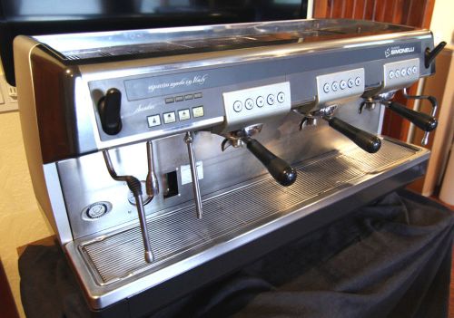 Nuova simonelli aurelia 3 group commercial espresso machine - see demo video!!! for sale