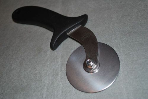 Pizza Cutter w/guard ~ 2 1/2&#034; Blade ~ Made For The Food Service Trade ~ New