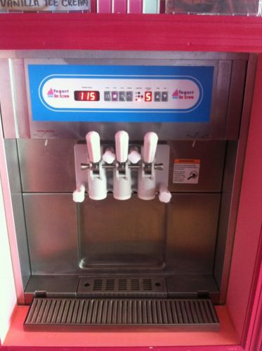 Yogurt/ice cream machine Model SYL997C
