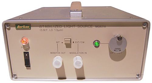 Anritsu MG921A Stabilized Light Source with Battery Pack