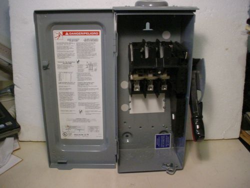 Square D 30 Amp Heavy Duty Safety Switch Model HU361RB