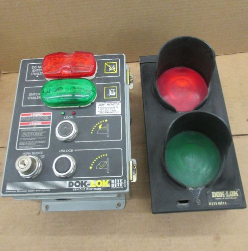 Dok Lok Vehicle Restraint Control Box and Light