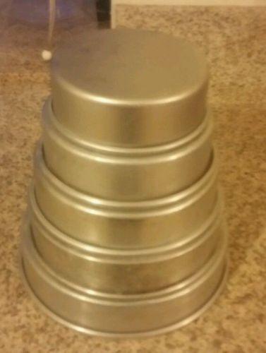 Magic Line 10,9,8,7, 6 x 2 Inch Round Aluminum Commercial Cake Pans Lot of 5