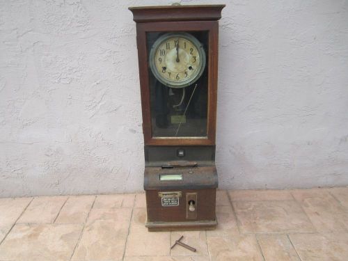 ANTIQUE INTERNATIONAL TIME RECORDING CO. TIME CLOCK W/KEY FOR REPAIR/RESTORATION
