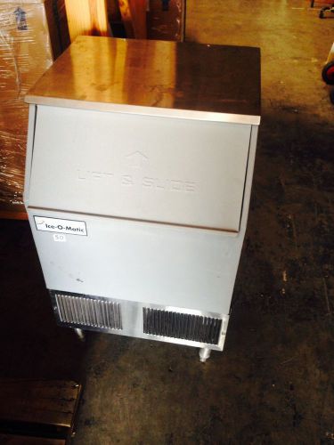 Nicely Used Undercounter ICEOMATIC (ICEU150) 170 lb Cube ice with Self Storage