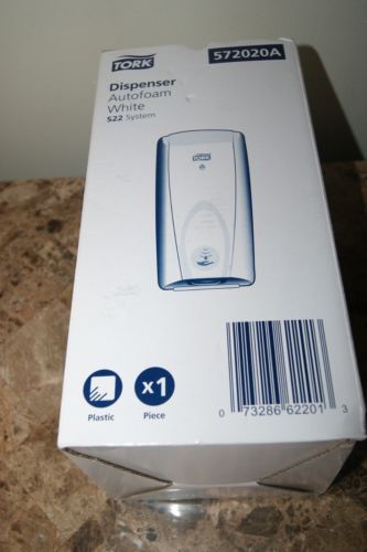 NEW Tork S22 System Automatic Foam Soap Touch-Free Dispenser 572020A White