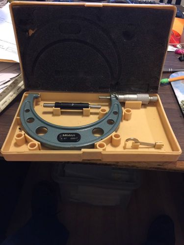 Mitutoyo Outside Micrometer 4-5&#034; .0001&#034; &amp; 4&#034; Measuring Rod No. 167-144 in a Case