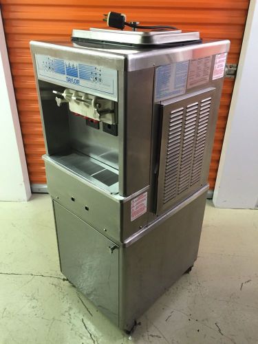 Taylor Twist Ice Cream Machine 161 (Counter-Top) 2008 Air Cooled 1 Ph 220v 10amp