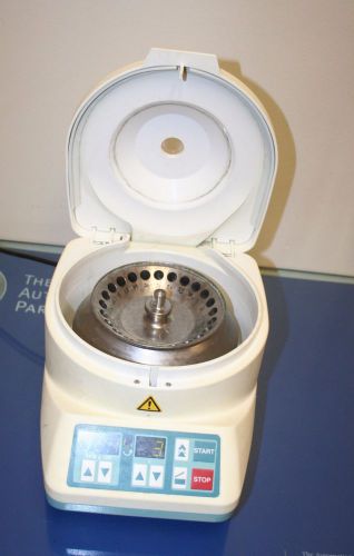 Hettich  zentrifugen mikro 20 centrifuge (fully working condition) for sale