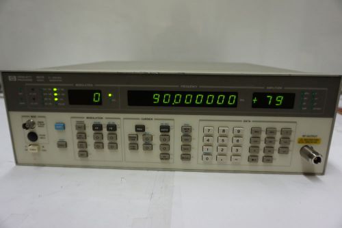 Agilent HP 8657B .1-2060MHz Signal Generator S/N 3520U06331