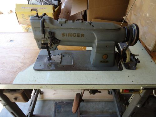singer upholstery machine   211 g 165