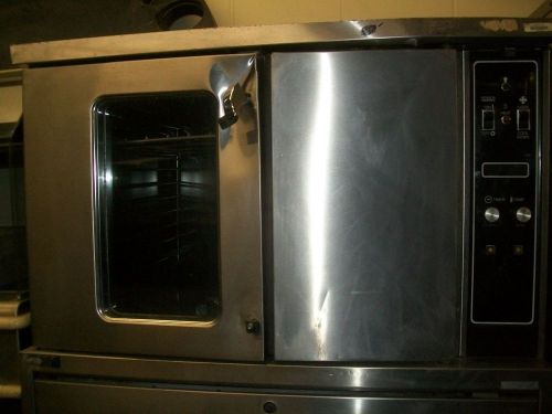 CONVECTION OVEN, GARLAND, GAS, ONE DECK,NEW HANDLE,DENTED, 900 ITEMS ONE BAY