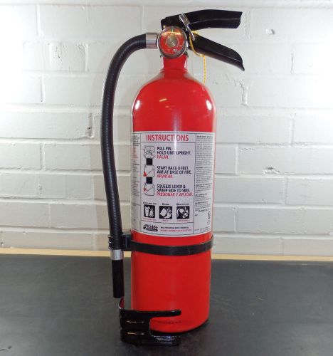 Kidde Fire Extinguisher, Dry Chemical, ABC, 3-A:40-B:C, 5.5Lb Cap., 16-1/2&#034;/HI3/