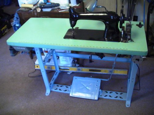 Singer Industrial sewing machine 31-15