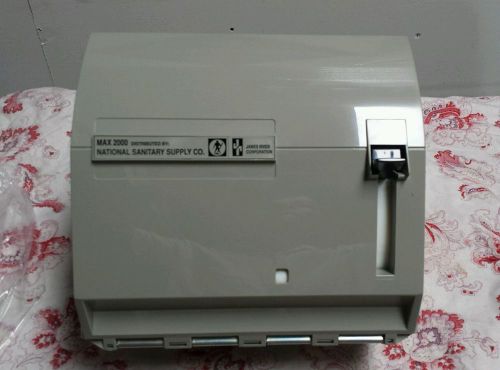 Hand towel dispenser-james river single roll - max2000 max 2000 - two keys for sale