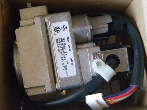 Model 36c87 type 207 white rodgers milli volt mv furnace gas control valve new for sale