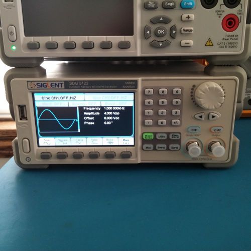 Siglent SDG5122 Function/ Arbitrary Waveform Generator 120MHz MINT