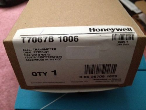 ***NEW*** HONEYWELL T7067B 1006 ELECTRONIC TRANSMITTER ***NEW***