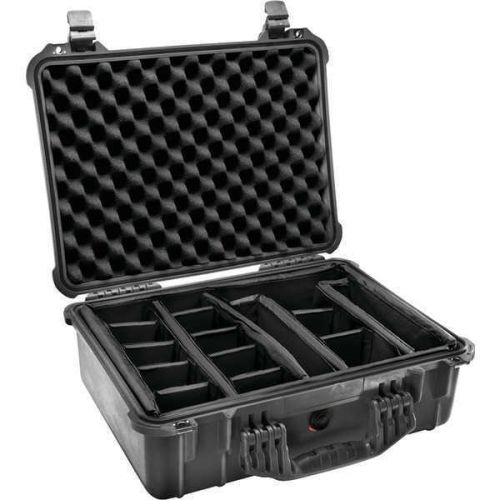Pelican 1520-004-110 case w/padded divider 1520 case 18.06&#034;l x 12.89&#034;w x 6.72&#034;h for sale