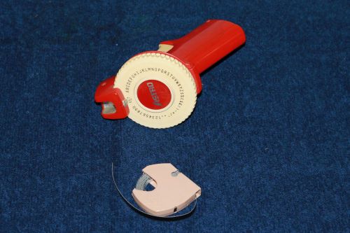VINTAGE COLLECTIBLE Handheld Red Astro Embossing Labelmaker Model ~FREE SHIPPING