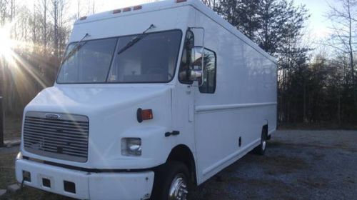 Food truck concession   2002 freightliner for sale