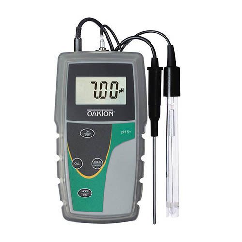 Oakton wd-35613-53 ph 5+ meter with probe &amp; nist calibration report for sale