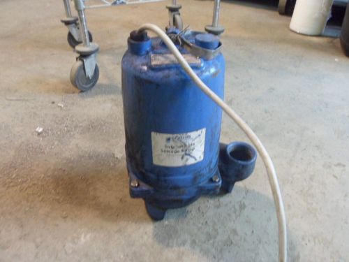 GOULDS WS0511B SUBMERSIBLE PUMP 2&#034; #225210 115V 1/2:HP RPM:1725 USED