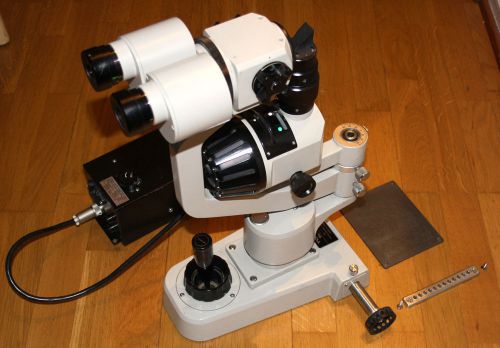 Topcon SL-2D Slit Lamp, shipped from Europe