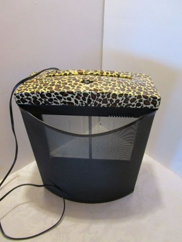 Designer Animal print Aurora AS50MSB-ZL 5-Sheet Shredder w/ wire Wastebasket 15&#034;