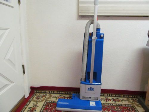 Windsor versamatic 18&#034; commercial upright vacuum cleaner model vs18 for sale