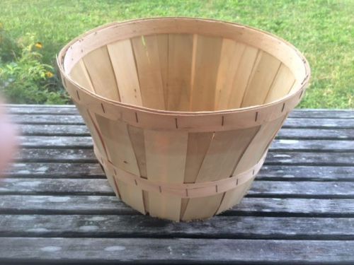 Half Bushel Basket Natural Wood 15 Count