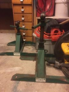 Pair of greenlee 687 screw type reel stands green cable pullers for sale