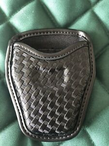 Leather Basket Weave Hand Cuff Case