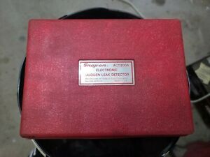 Snap-on ACT200A Electronic Halogen Leak Detector CASE MADE IN USA RARE 200A TOOL