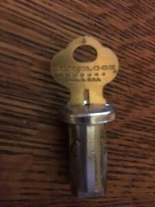 Vintage Chicago USA Victor Gumball Candy Bulk Vending Machine 5/16&#034; Lock &amp; Key