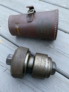 Greenlee Knockout Punch Set No. 737 w/Leather Case 1-1/2” &amp; 2”