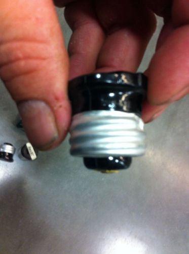Light socket plug adapter