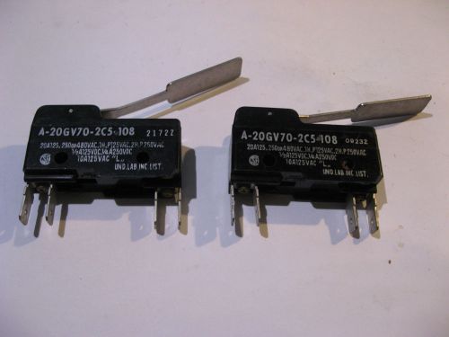 Qty 2 Limit Switch - UND LAB inc. A-20GV70-2C5-108 SPDT Used