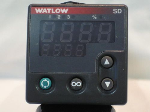 Watlow SD6E-HFUF-AARG Temperature Controller