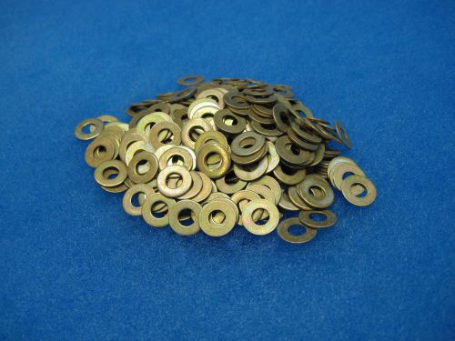 (500) flat washers: #6 (3/8&#034; od x 11/64&#034; id); yellow zinc/cad plated steel for sale