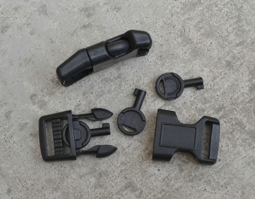 Black plastic hand cuff keyparacord buckle 5/8&#034; survival tactical for sale