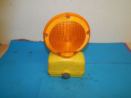 Empco-Lite model 400 flashing barricade warning light batteries not included